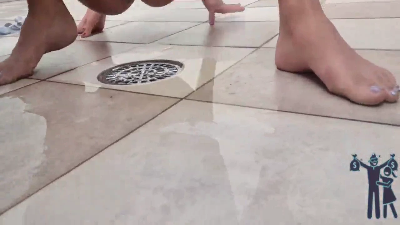 The Latin woman in this video is a true wildcat, as she eagerly shows off her crazy side to her foreign friend. She's friendly and welcoming, but also uninhibited and unapologetically sexual. This video is sure to get your heart racing and your blood pumping.